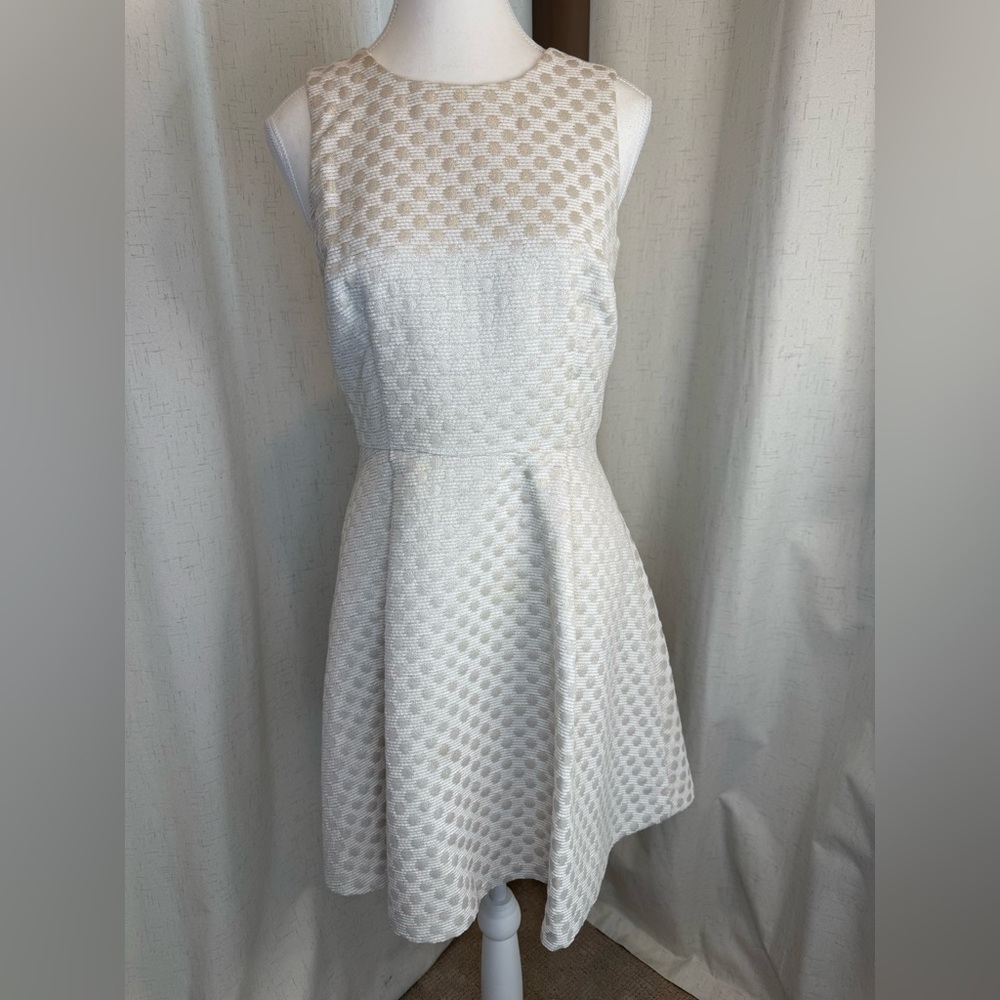 Ann Taylor Elegant Cream/ Ivory / Off-White  Sleeveless Dress size 2